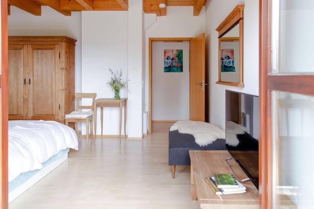 4-Zimmer-Ferienwohnung Bienenstock Dobel Exterior foto