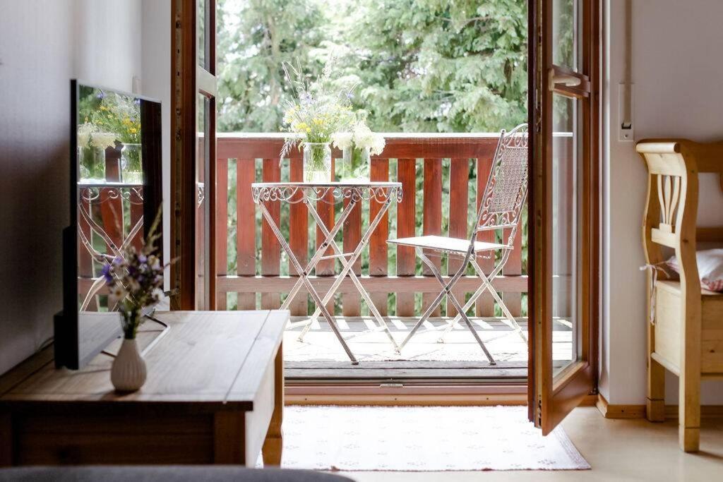 4-Zimmer-Ferienwohnung Bienenstock Dobel Exterior foto